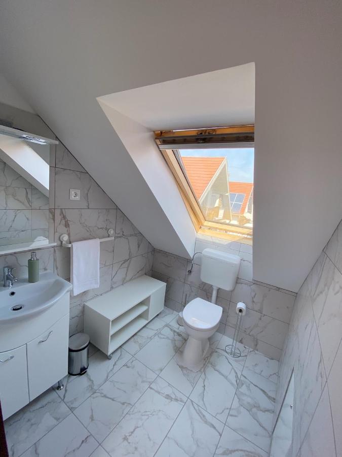 Piros Vendeghaz Villa Tihany Exterior foto