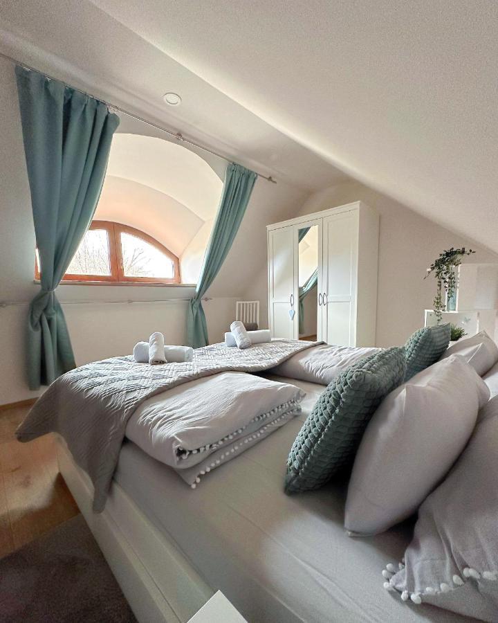 Piros Vendeghaz Villa Tihany Exterior foto